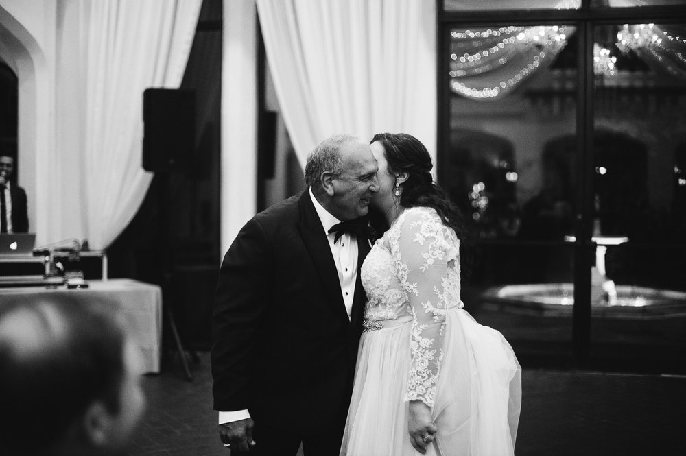  sweet moment between bride and father on wedding day 