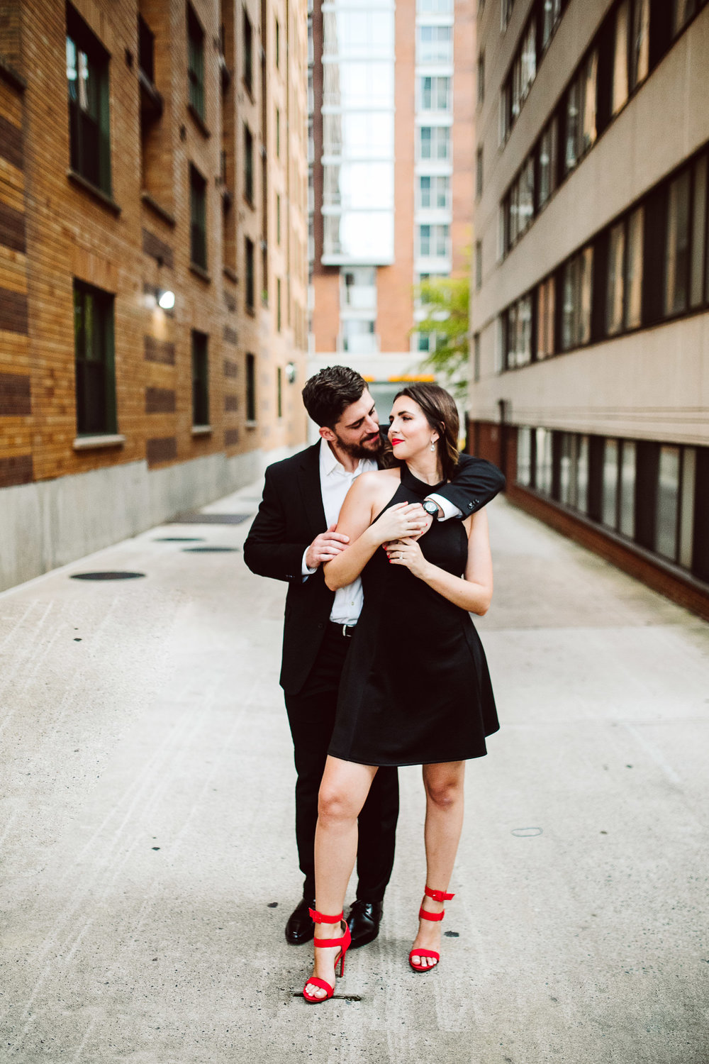  black and red engagement photo outfits 